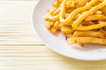 french fries with cheese
