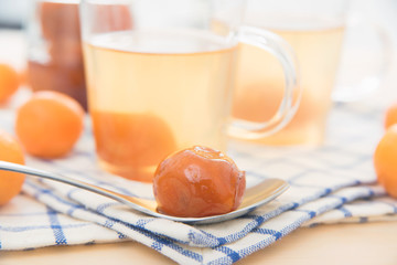 金柑の甘露煮のお湯割