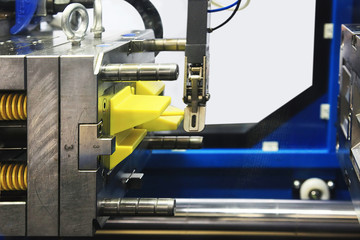 automatic molding machine