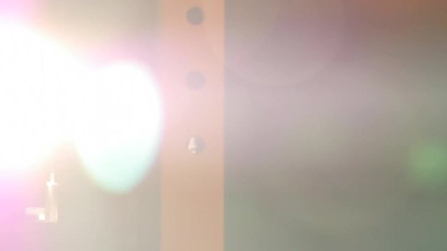 luces que genera un proyector antiguo de cine de 8mm