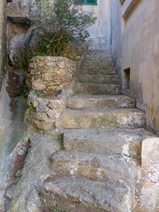 kleine Steintreppe