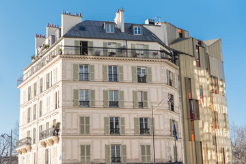 Fototapeta na wymiar Paris, buildings near Bastille, ancient and modern facades 