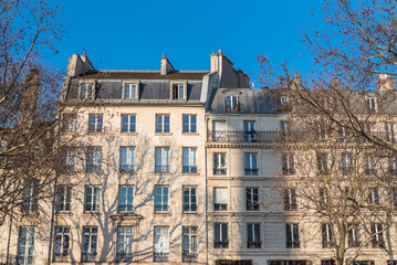 Fototapeta na wymiar Paris, typical facade in a charming district, place de la Bastille, beautiful building 