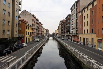 Fototapeta na wymiar Naviglio Pavese in Milan, Italy