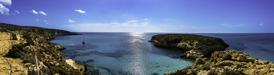Fototapeta na wymiar Panoramic view of the Rabbit beach, Lampedusa