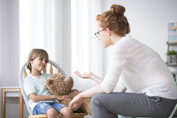 Mother talking to polite son © Photographee.eu
