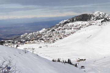 Fototapeta na wymiar Panorama montagna invernale