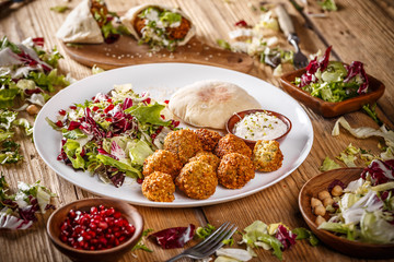 Vegetarian falafels
