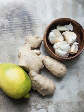 Ginger roots, lemon and garlic