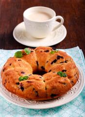 Blueberry and lemon ring cake, sliced