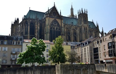 Obraz premium Under the cathedral