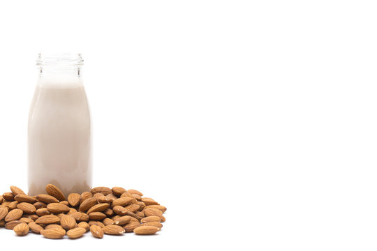 Freshly Made Almond Milk - An alternative to traditional cow's milk