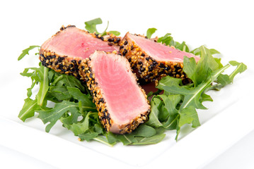 tuna tataki sesame crust appetizer plate