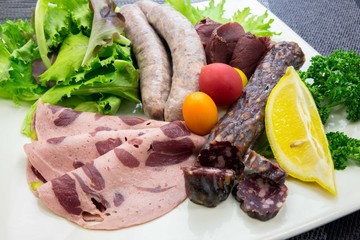 鹿肉のシャルキュトリー盛り合わせ