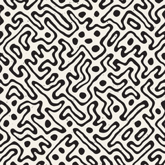 Seamless pattern with maze lines. Monochrome abstract background. Vector hand drawn labyrinth.