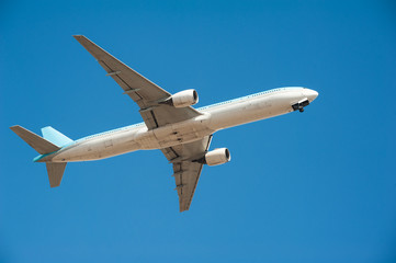 Airplan fly to the sky