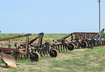 Trailer Hitch for tractors and combines