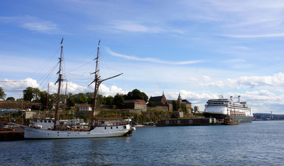 Fototapeta na wymiar Cityscape with boats and ship, sunny day, Oslo, Norway