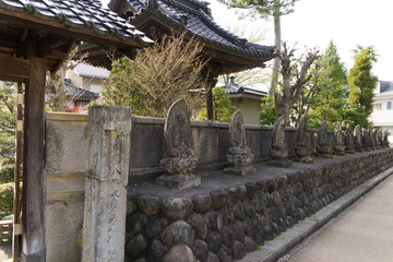 総持寺　六十六部の石仏