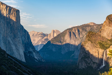 Fototapeta premium Yosemite National Park Valley summer landscape