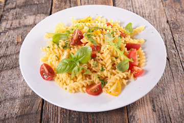 pasta, tomato and basil