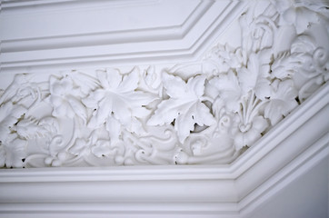 White Intricate Vintage Cornicing