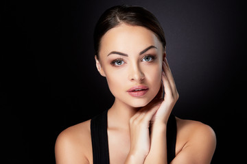 Head and shoulders portrait of woman