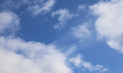 Wolken fluffig Hintergrund, blauer Himmel