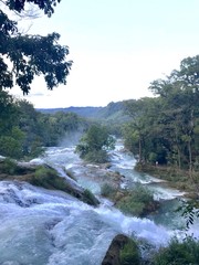 CASCADAS DE AGUA AZUL