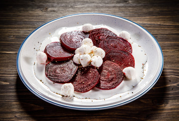 Beetroot with mozzarella and cream