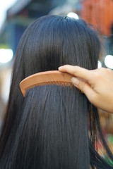 Comb long hair Beautiful Girl 