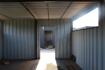 Espaço interior de construção em contâiner