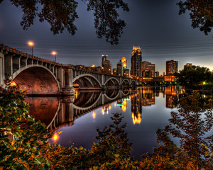 MINNEAPOLIS SKYLINE Saint Anthony VIEW AND MISSISSIPPI RIVER