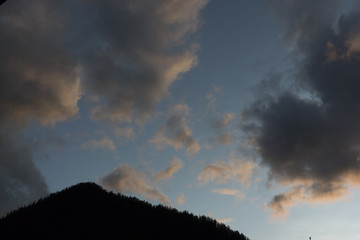 Wolken im Abendlicht