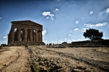 Fototapeta na wymiar Temple of Concordia. Valley of the Temples in Agrigento on Sicily, Italy