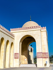 Fototapeta na wymiar Al Fateh Grand Mosque in Manama, the capital of Bahrain