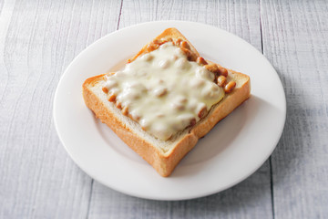 納豆トースト