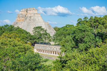 Fototapeta na wymiar View of the pyramid of Uxmal Mayan ancient ruins in Yucatan, Mexico