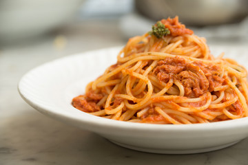 Spaghetti con ragù di pesce