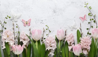 Crédence de cuisine en verre imprimé Fleurs Spring flower and butterfly