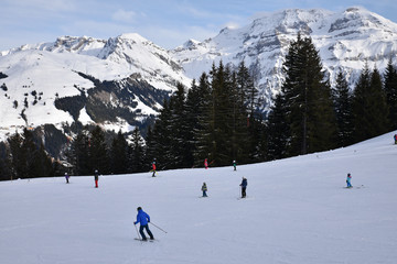 Ski à Lenk dans l'Oberland bernois en Suisse