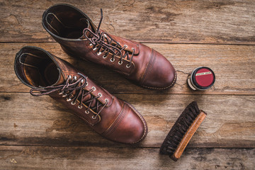  leather shoes and accessories for shoes care