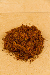 Cigarette rolling tobacco.