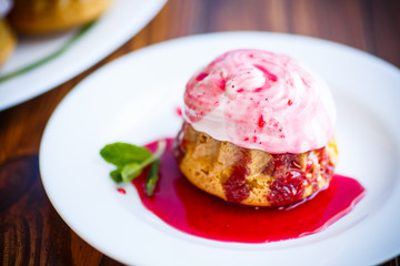 sweet muffins with berry cream