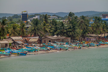 TRINCOMALEE, SRI LANKA - JULY 23, 2016: Boats on a sea coast in Trincomalee, Sri Lanka