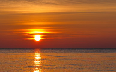 Fototapeta na wymiar Sonnenuntergang Meer