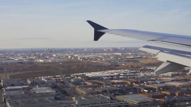 Airplane Landing, Toronto