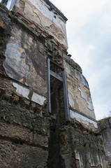 Pal&aacute;cio abandonado e em ru&iacute;nas