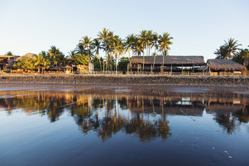 Fototapeta premium El Tunco Beach in Salvador