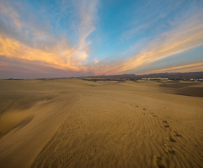 Fototapeta na wymiar Desert in Gran Canaria, dunas de maspalomas